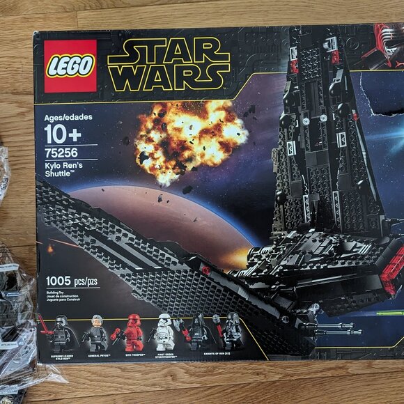 LIKE NEW Lego Kylo Ren's Shuttle 75256 RETIRED - Picture 5 of 6